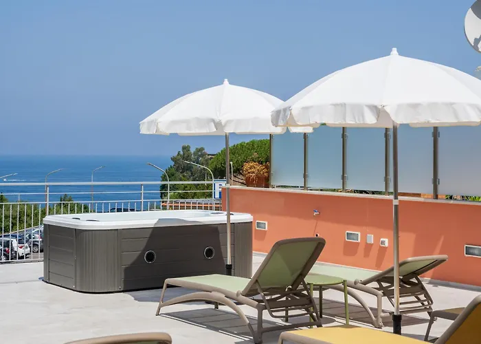 Futura Funky House - De Vivo Realty 索伦托